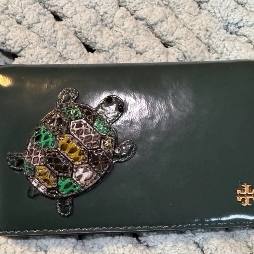 Brand New Tory Burch Dark Green Wallet with Turtle Accent